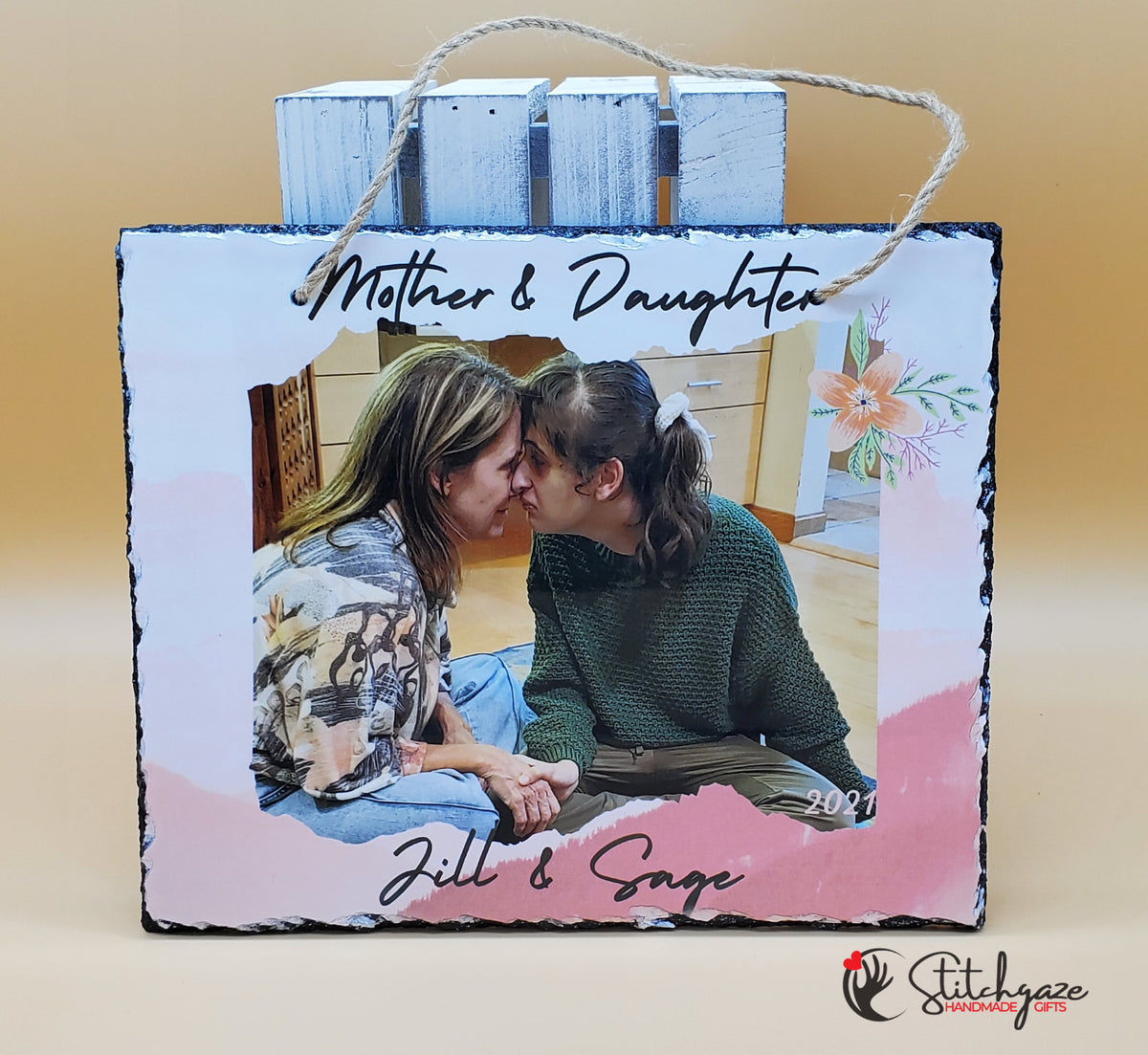 Large Hanging Photo Slate